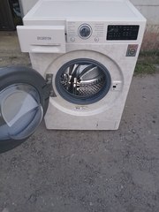Продам стиральную машинку на 7 кг. с прямым приводом